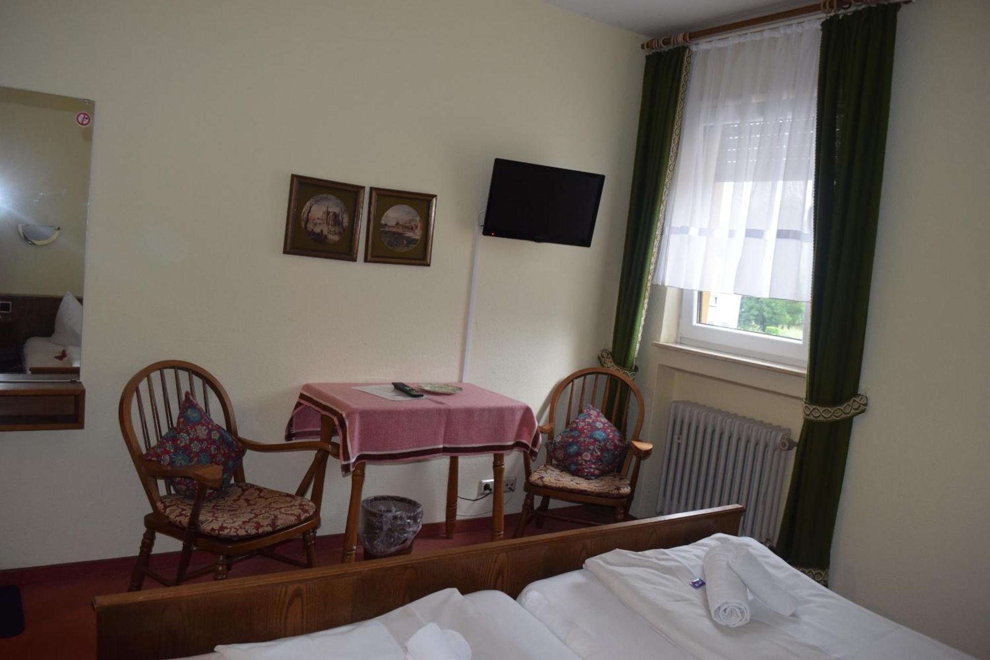 Alte Dorfschaenke Hotel Kinderbeuern Room photo