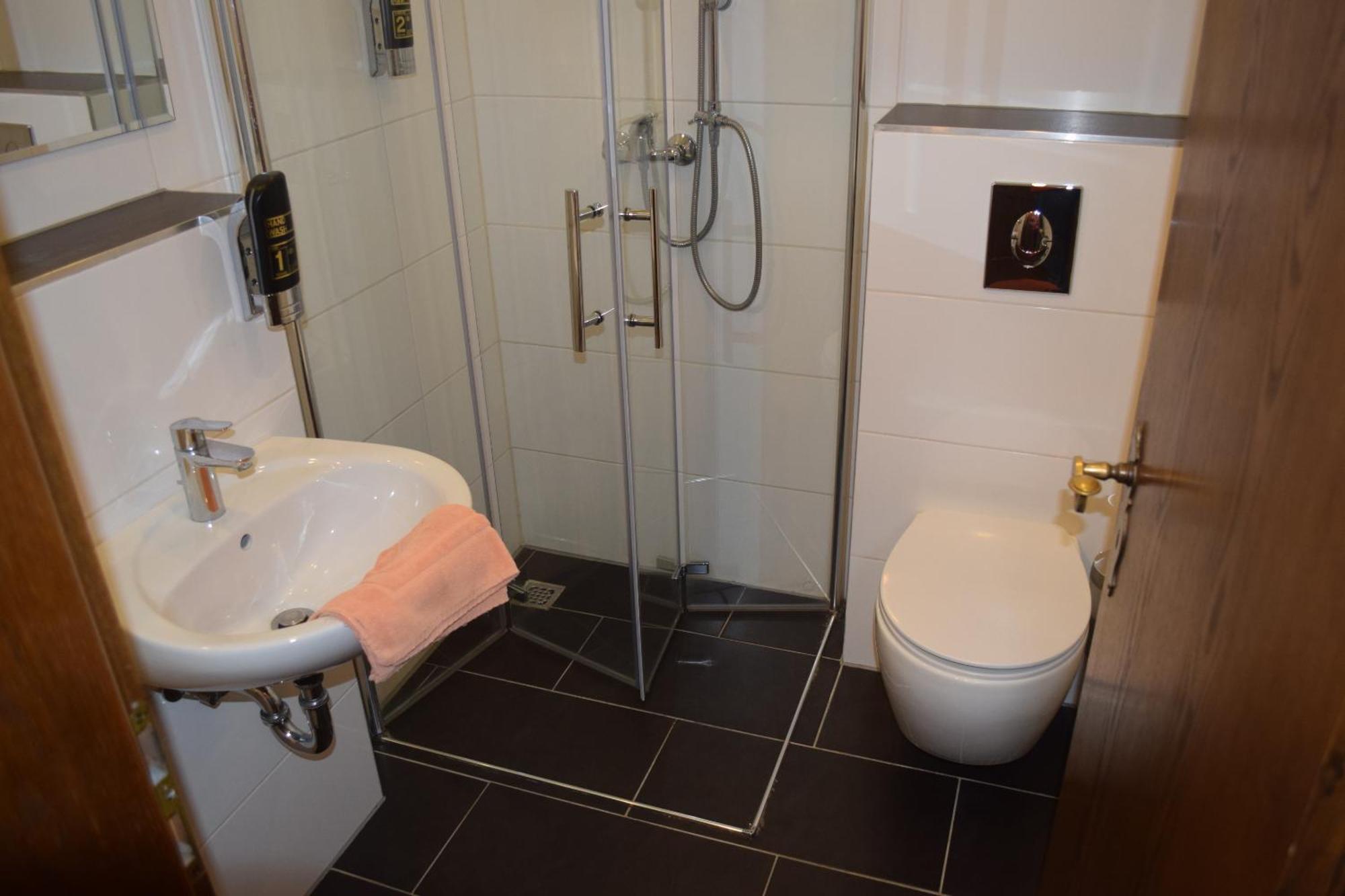 Alte Dorfschaenke Hotel Kinderbeuern Room photo